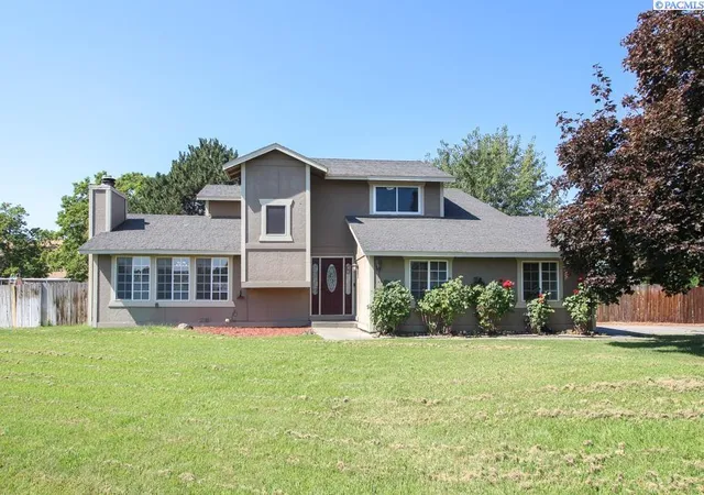 Photo 1 of Single family home for sale at 5901 W 12th Avenue, Kennewick, WA 99338 | MLS# 295498 | Listing updated on 2026-09-13