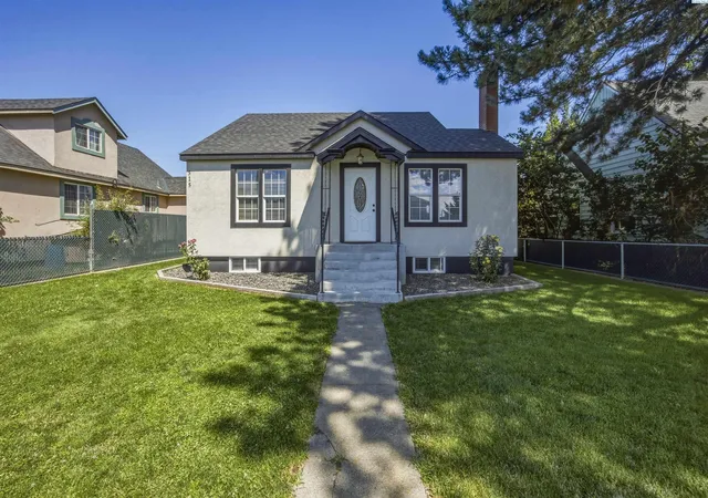 1st image of 515 W Shoshone Street, Pasco, WA 99301 | MLS# 294535