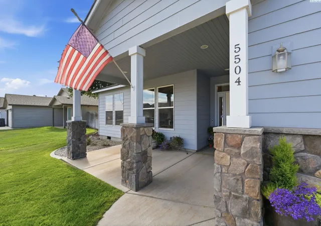 3rd image of 5504 Coolidge Ct, Pasco, WA 99301 | MLS# 294402