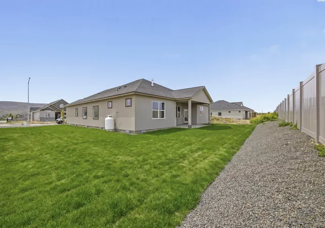 34th image of 203 Packer St, Prosser, WA 99350 | MLS# 293980