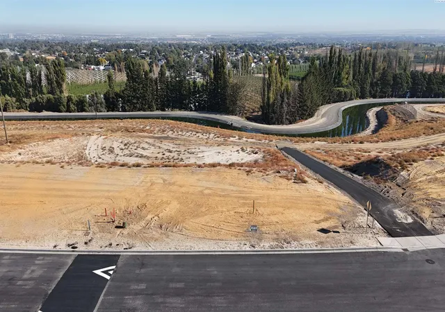 Photo 2 of Land for sale at Lot 5 West 56th Ave, Kennewick, WA 99336 | MLS# 288762 | Listing updated on 2025-12-09