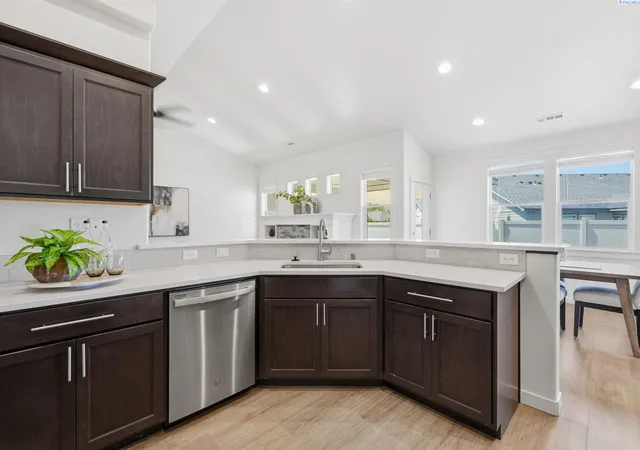 Photo 3 of Single family home for sale at 3827 Watkins Way, West Richland, WA 99353 | MLS# 293327 | Listing updated on 2026-09-13