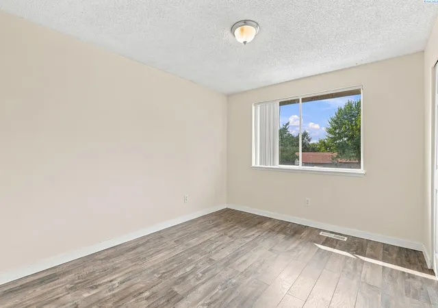 Photo 2 of Single family home for sale at 5022 Swallow Ct, West Richland, WA 99353 | MLS# 295564 | Listing updated on 2026-09-16