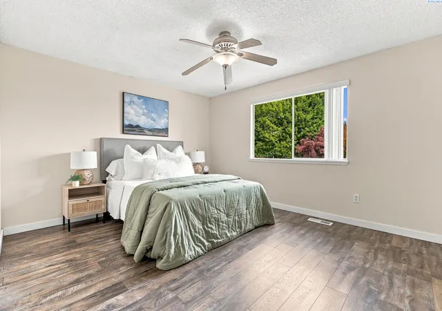 Photo 3 of Single family home for sale at 5022 Swallow Ct, West Richland, WA 99353 | MLS# 295564 | Listing updated on 2026-09-16