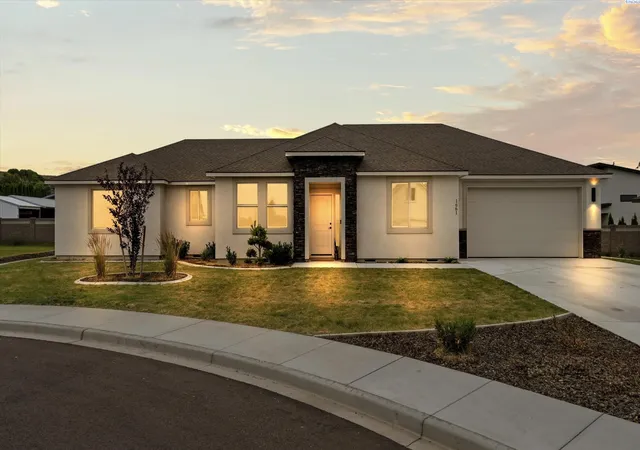 1st image of 1661 Livorno Ave, Richland, WA 99352 | MLS# 293543