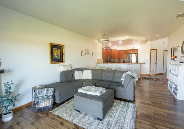 3rd image of 784 Canyon, Richland, WA 99352 | MLS# 293998