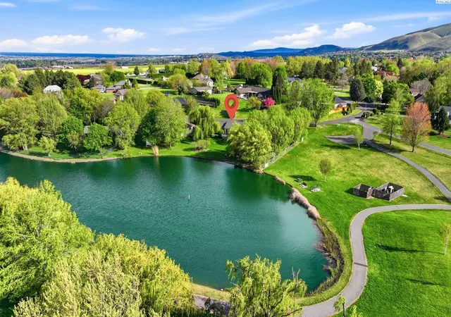 4th image of 3413 Eastlake Dr, West Richland, WA 99353 | MLS# 292211