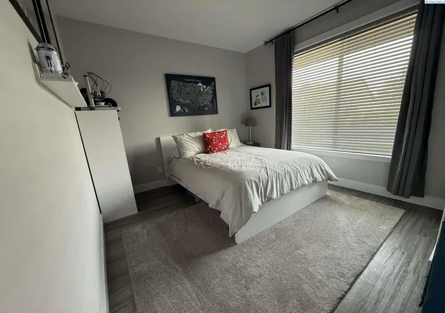 Photo 2 of Single family home for sale at 1554 W 32nd Avenue, Kennewick, WA 99337 | MLS# 295650 | Listing updated on 2026-09-15