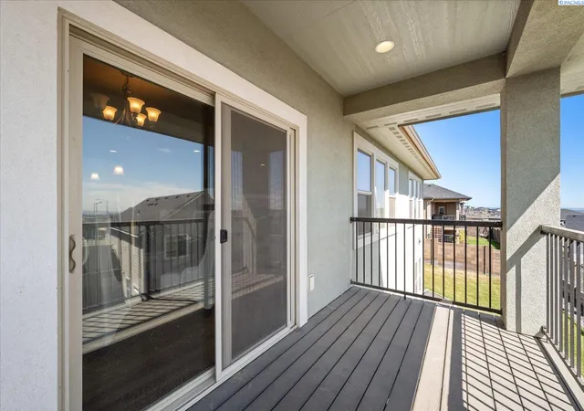 Photo 2 of Single family home for sale at 4009 S Kellogg St, Kennewick, WA 99338 | MLS# 288009 | Listing updated on 2026-09-17