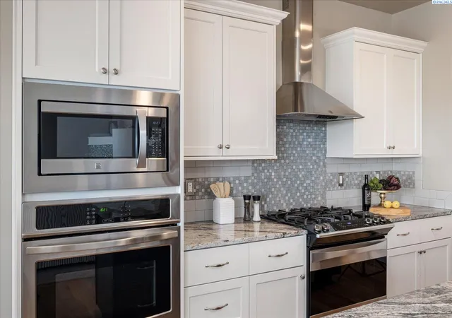 Photo 4 of Single family home for sale at 4009 S Kellogg St, Kennewick, WA 99338 | MLS# 288009 | Listing updated on 2026-09-17