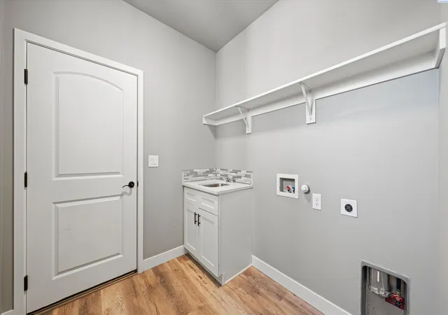 Photo 4 of Single family home for sale at 325 E Davis St, Connell, WA 99326 | MLS# 296061 | Listing updated on 2026-09-10
