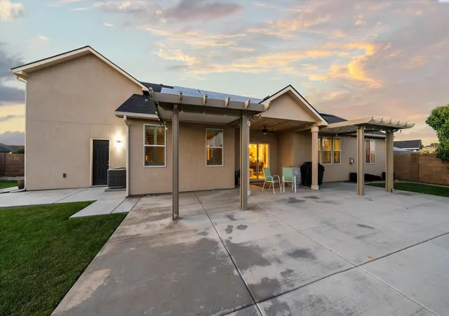 4th image of 825 Meadow Dr S, Richland, WA 99352 | MLS# 294625