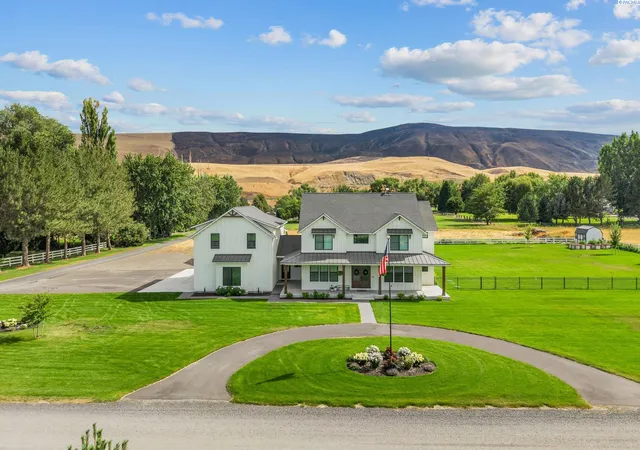 5th image of 88580 W 119 Pr Nw, Prosser, WA 99350 | MLS# 293013