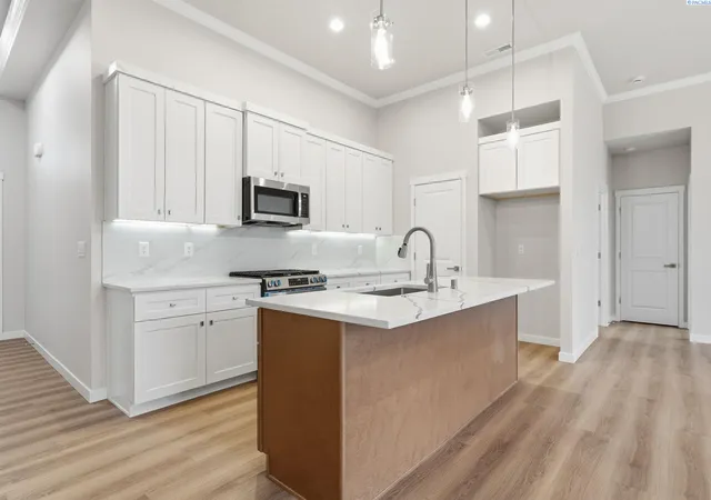 Photo 2 of Single family home for sale at 7287 W 30th Avenue, Kennewick, WA 99338 | MLS# 295162 | Listing updated on 2026-09-11