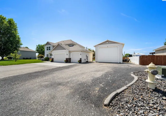 2nd image of 1408 N Rd 59, Pasco, WA 99301 | MLS# 294516