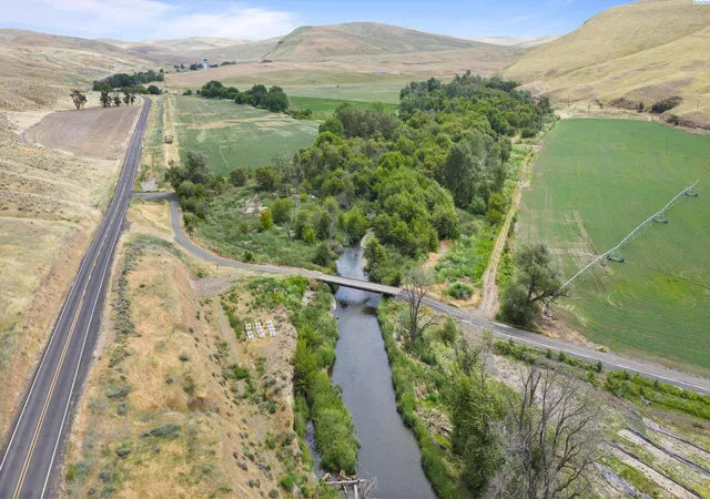 Homes for sale in Dayton, WA | 219 Hwy 261, Dayton, WA 99328 | MLS# 293978