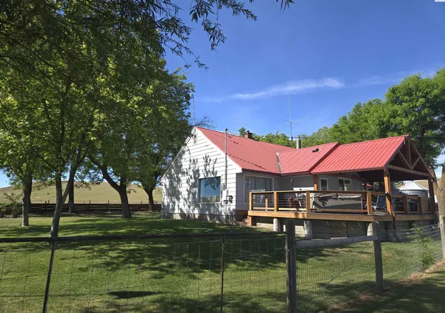Homes for sale in La Crosse, WA | 601 Fleming Road, La Crosse, WA 99143 | MLS# 293862