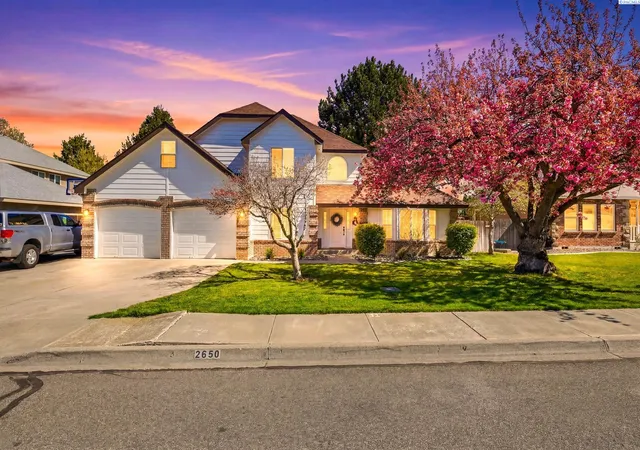 Homes for sale in Richland, WA | 2650 Eastwood Avenue, Richland, WA 99352 | MLS# 294548