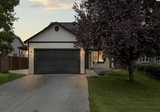 1st image of 6105 Cashmere Ln, Pasco, WA 99301 | MLS# 287857