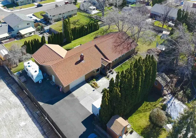 1st image of 1450 Adair Dr, Richland, WA 99352 | MLS# 293270
