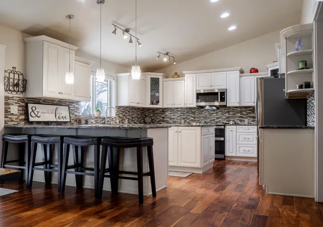 2nd image of 1450 Adair Dr, Richland, WA 99352 | MLS# 293270