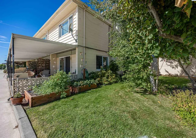 Homes for sale in Kennewick, WA | 218 N Underwood St, Kennewick, WA 99337 | MLS# 291654