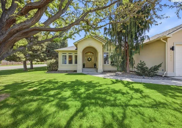 Photo 1 of Single family home for sale at 4401 W 19th Avenue, Kennewick, WA 99338 | MLS# 292729 | Listing updated on 2026-09-15