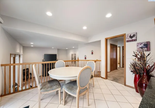 Photo 3 of Single family home for sale at 3406 W 42nd Avenue, Kennewick, WA 99337 | MLS# 291310 | Listing updated on 2026-09-16