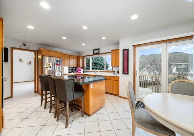 Photo 4 of Single family home for sale at 3406 W 42nd Avenue, Kennewick, WA 99337 | MLS# 291310 | Listing updated on 2026-09-16