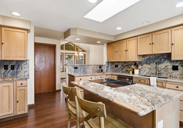 Photo 4 of Single family home for sale at 2623 S Kellogg St, Kennewick, WA 99338 | MLS# 291415 | Listing updated on 2026-09-14