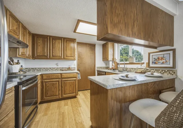 Photo 4 of Single family home for sale at 97904 E Clover Rd, Kennewick, WA 99338 | MLS# 295529 | Listing updated on 2026-09-16