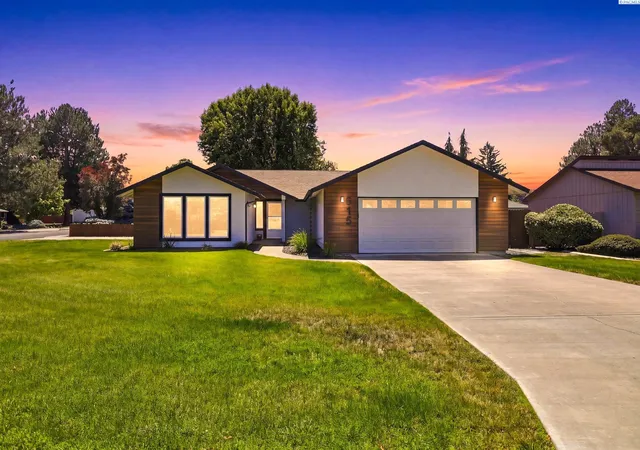 1st image of 615 Muriel St, Richland, WA 99352 | MLS# 294425