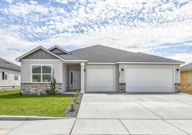 1st image of 208 Scott Rd, Prosser, WA 99350 | MLS# 291406