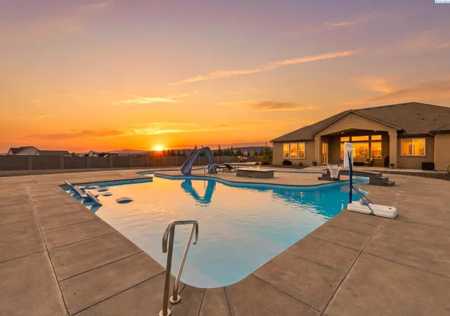 3rd image of 14751 S Furlong Ln, Kennewick, WA 99338 | MLS# 293611