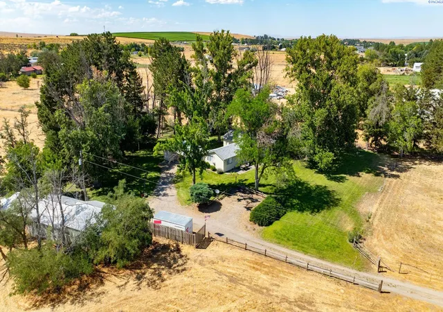 Homes for sale in West Richland, WA | 90206 N Harrington Rd, West Richland, WA 99353 | MLS# 294523