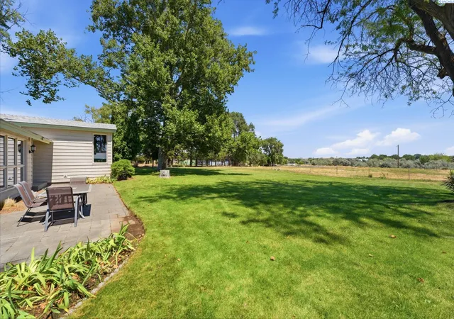 Homes for sale in West Richland, WA | 90206 N Harrington Rd, West Richland, WA 99353 | MLS# 294523