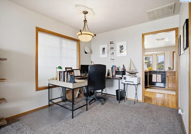 Photo 3 of Single family home for sale at 3504 S Reed Ct, Kennewick, WA 99337 | MLS# 295532 | Listing updated on 2026-09-14