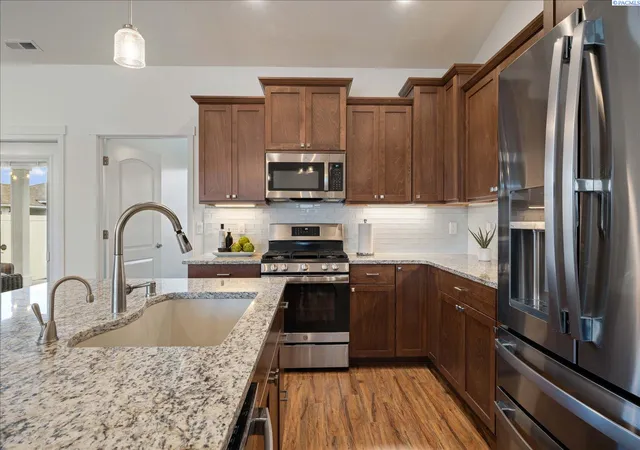 Photo 3 of Single family home for sale at 3753 S Van Buren St, Kennewick, WA 99338 | MLS# 292180 | Listing updated on 2026-09-11