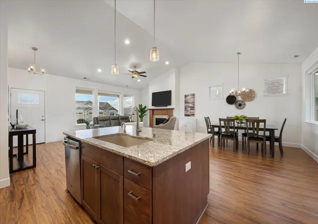 Photo 3 of Single family home for sale at 3753 S Van Buren St, Kennewick, WA 99338 | MLS# 292180 | Listing updated on 2026-09-11