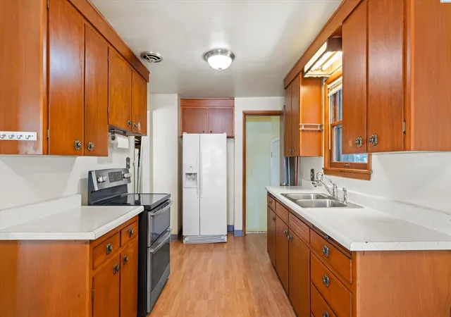 Photo 2 of Single family home for sale at 1735 N 18th Drive, Pasco, WA 99301 | MLS# 295187 | Listing updated on 2026-09-11