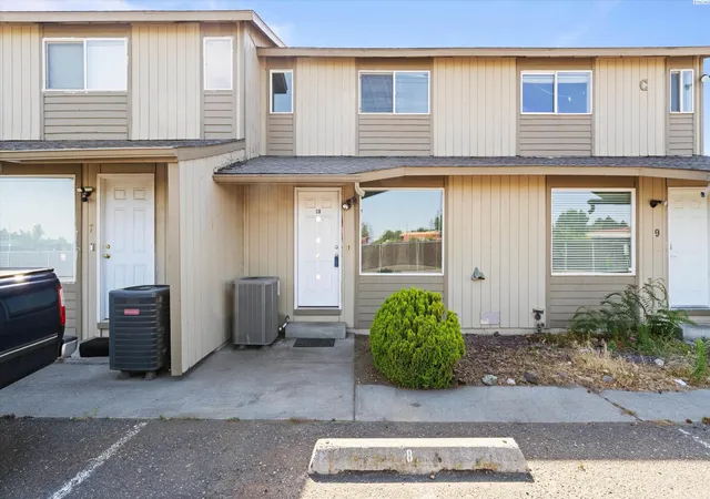 1st image of 2313 W Sylvester St, Pasco, WA 99301 | MLS# 294491