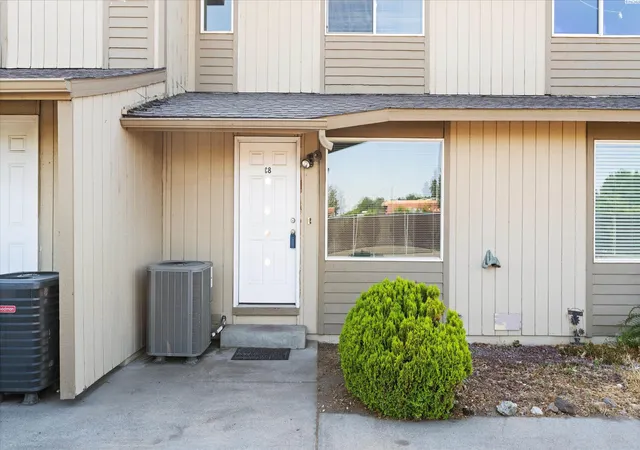 2nd image of 2313 W Sylvester St, Pasco, WA 99301 | MLS# 294491