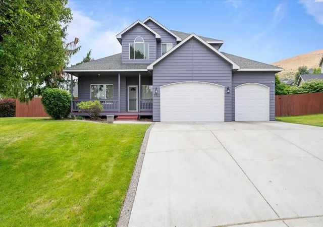 Homes for sale in West Richland, WA | 4911 Milky Way, West Richland, WA 99353 | MLS# 293769