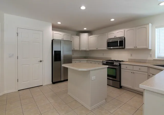 Homes for sale in Richland, WA | 1776 Rowan Court, Richland, WA 99352 | MLS# 294322