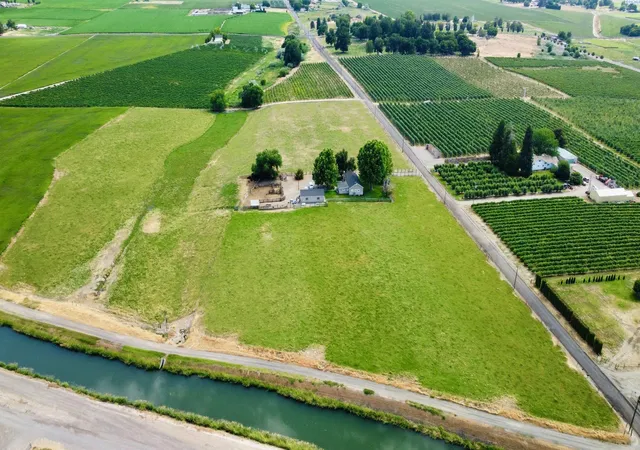 5th image of 2060 Cemetery Rd, Sunnyside, WA 98944 | MLS# 290428