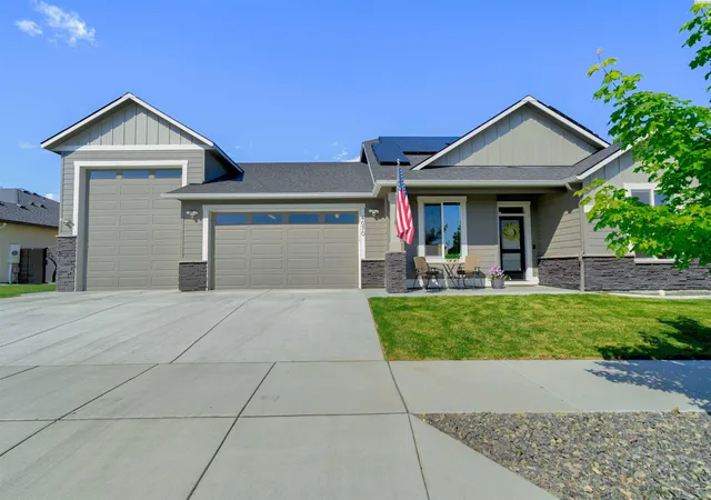 1st image of 4070 Corvina St, Richland, WA 99352 | MLS# 292525