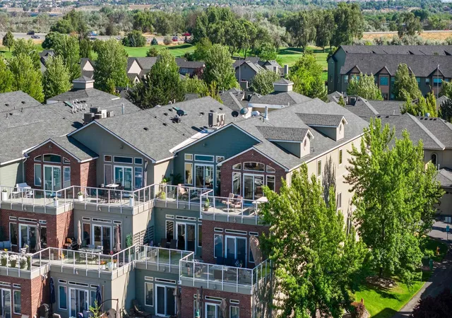 1st image of 334 Columbia Point Dr Unit 301, Richland, WA 99352 | MLS# 293997