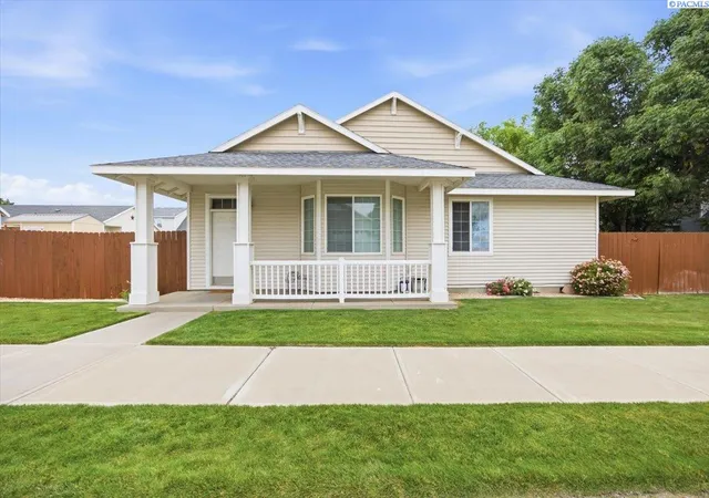 1st image of 6211 Oriole Dr, Pasco, WA 99301 | MLS# 294209