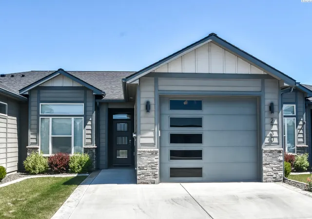 Homes for sale in West Richland, WA | 2730 Friesian Court, West Richland, WA 99353 | MLS# 292615
