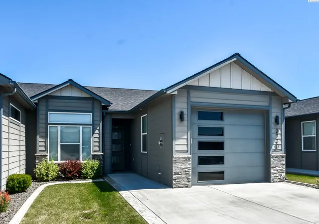 Homes for sale in West Richland, WA | 2730 Friesian Court, West Richland, WA 99353 | MLS# 292615